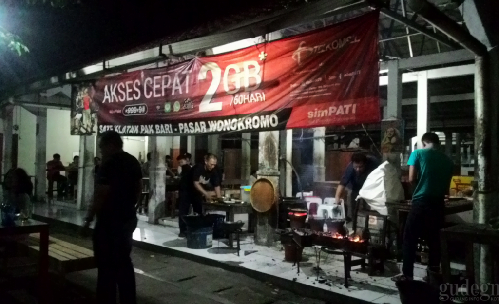 15 Rekomendasi Kuliner Malam Jogja, Pilih Legendaris atau Kekinian ... Kuliner malam Jogja